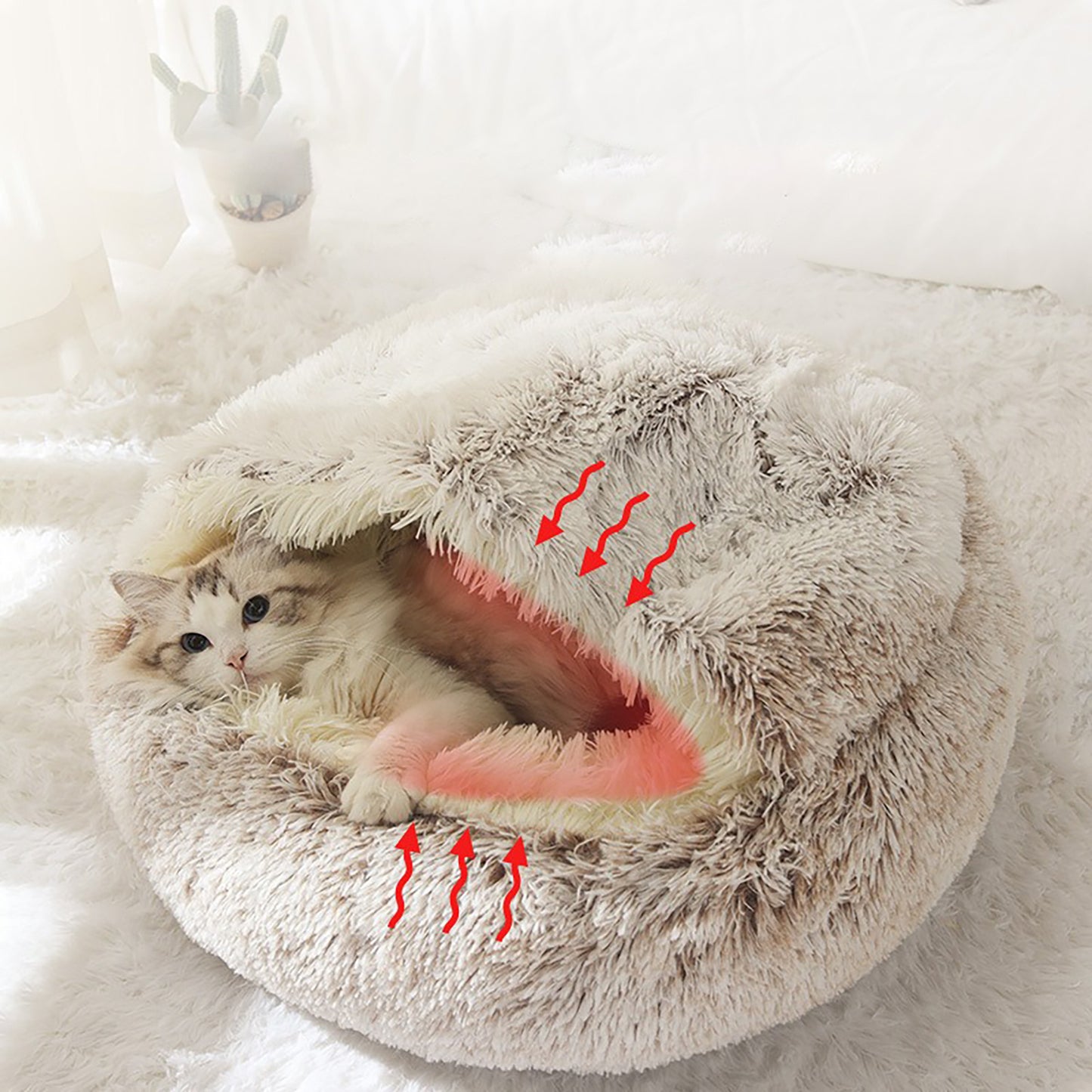 Luxurious Plush Round Bed